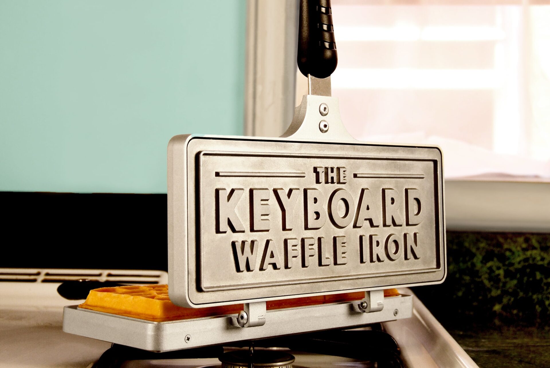 Keyboard_Waffle_Iron_Logo_Stove
