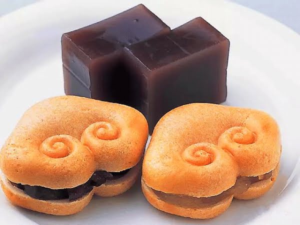 日本小笹的羊羹和最中餅點心