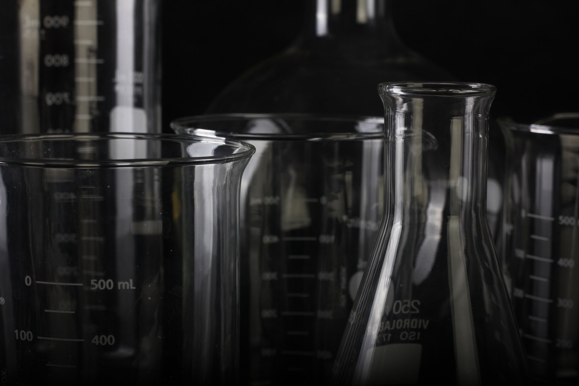 beaker biology chemical glass measuring cup lot laboratory