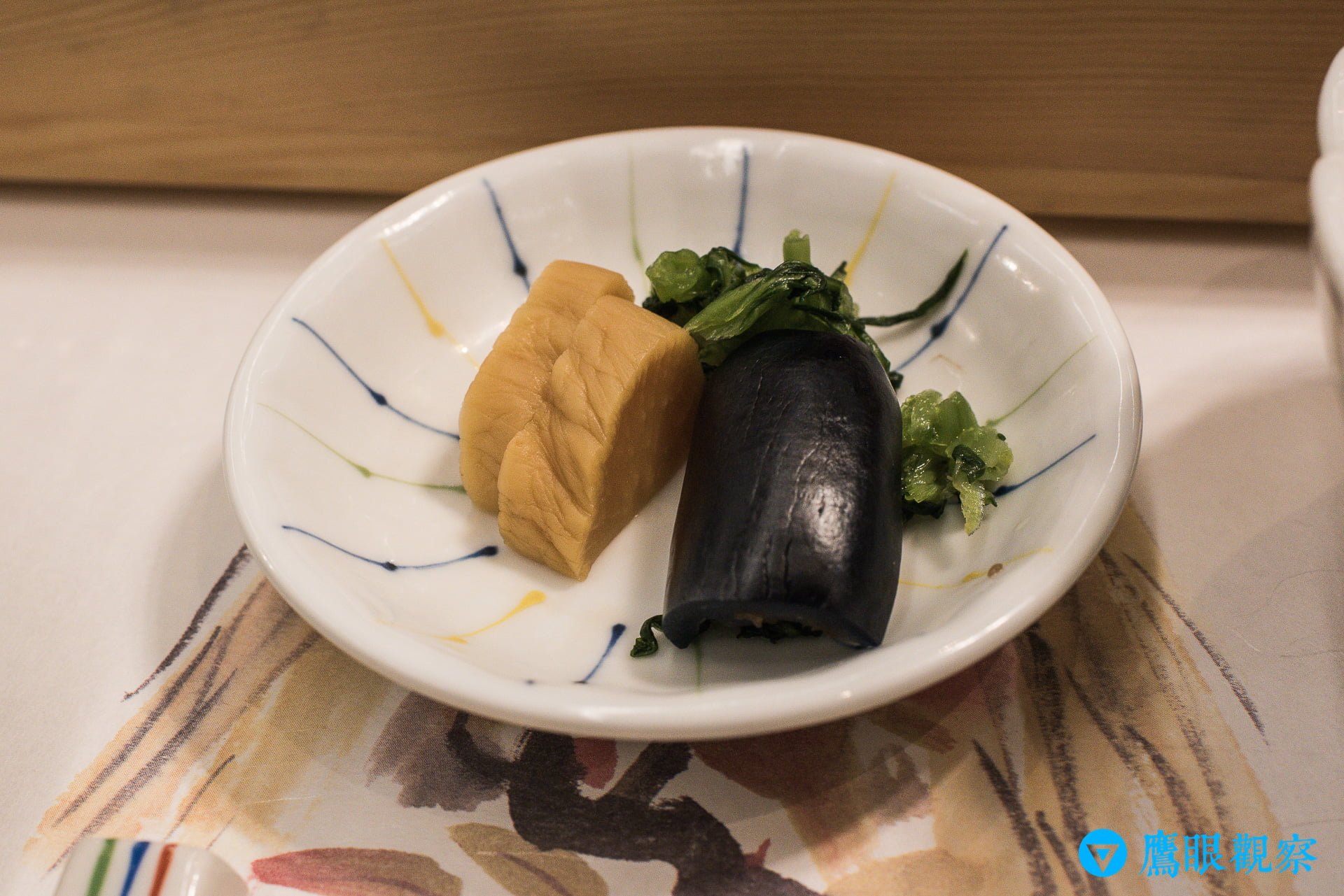 岸權旅館晚餐在地豬肉片與時令配菜