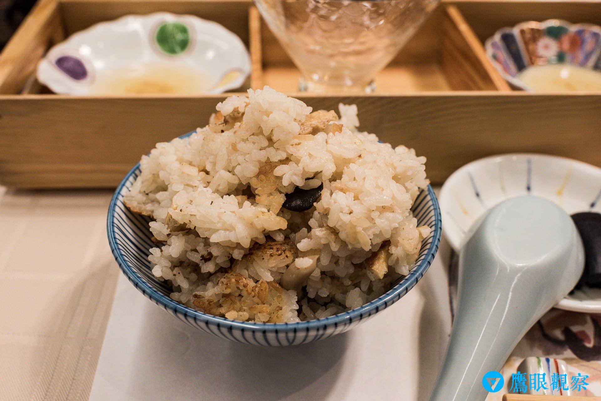 岸權旅館晚餐蟹黃豆腐與菇湯