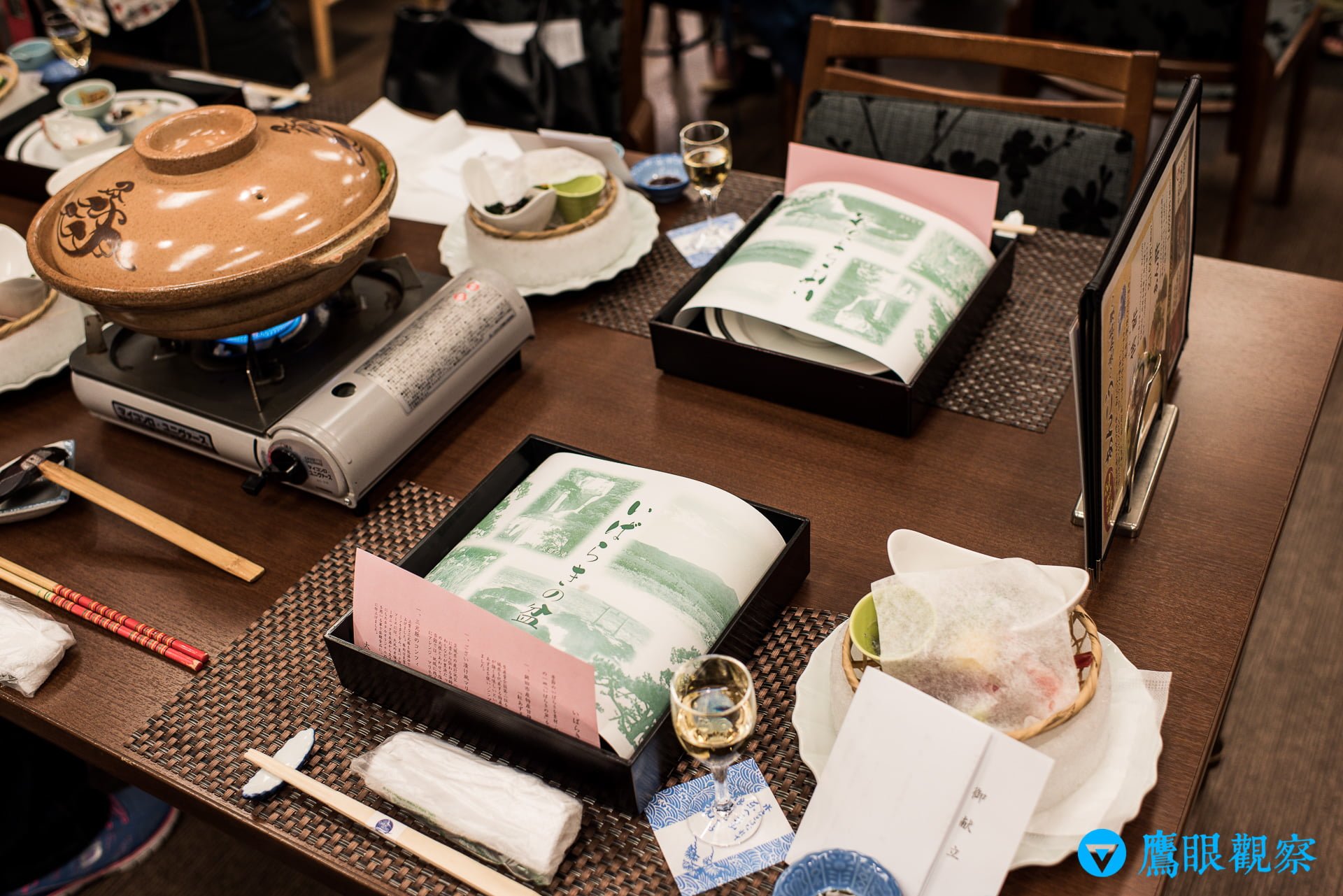 華麗的會席料理開席全景與神秘土鍋