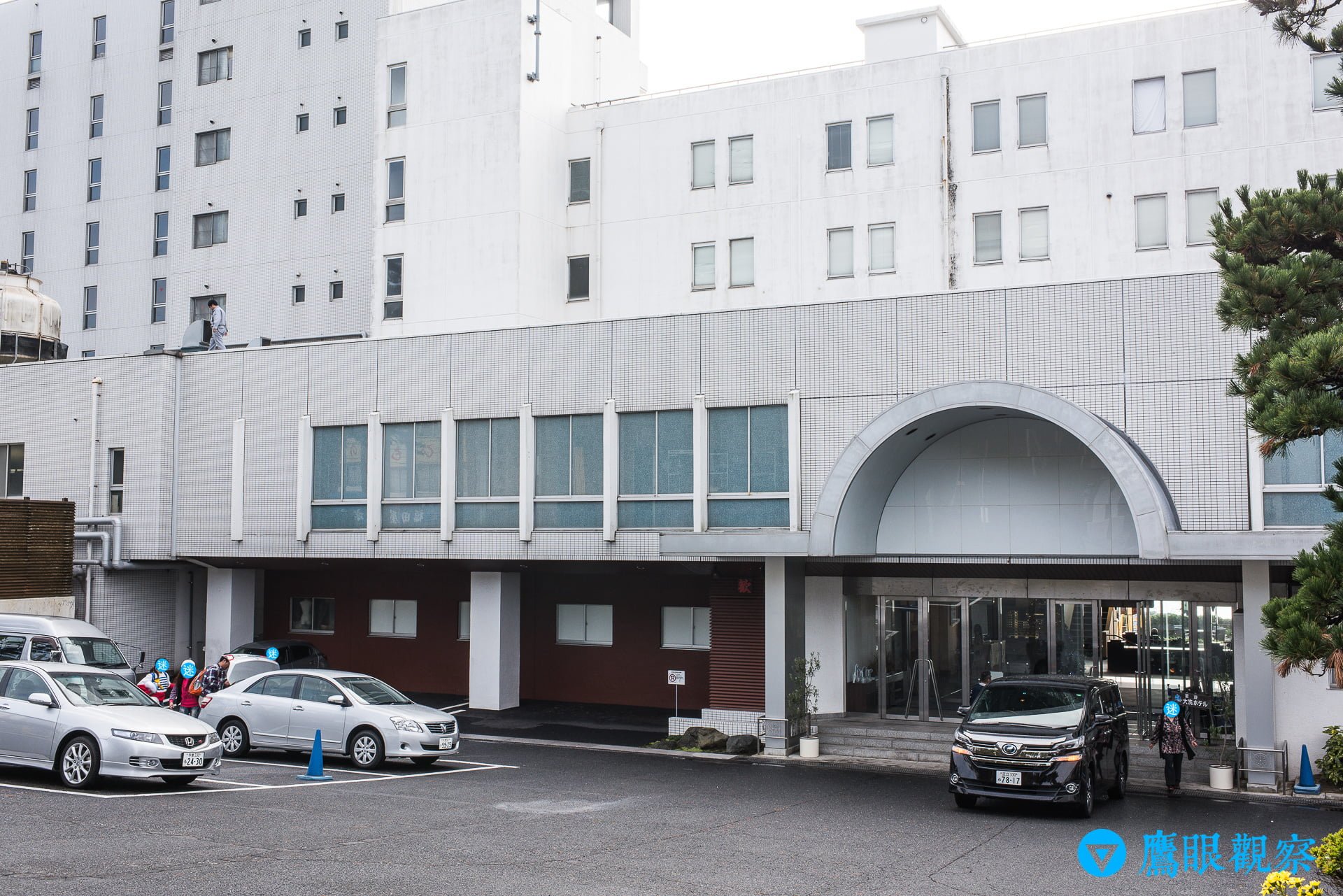 大洗飯店正門外觀與迎賓停車場