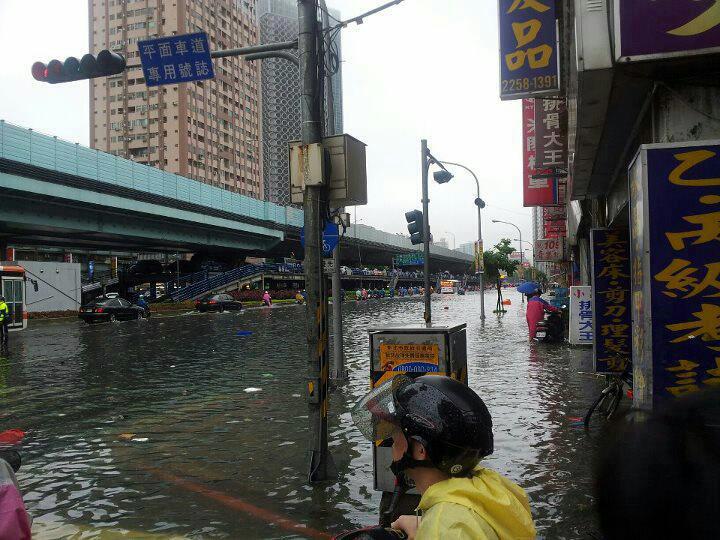 2012 年 6 月台灣豪雨各地淹水災情照片 08