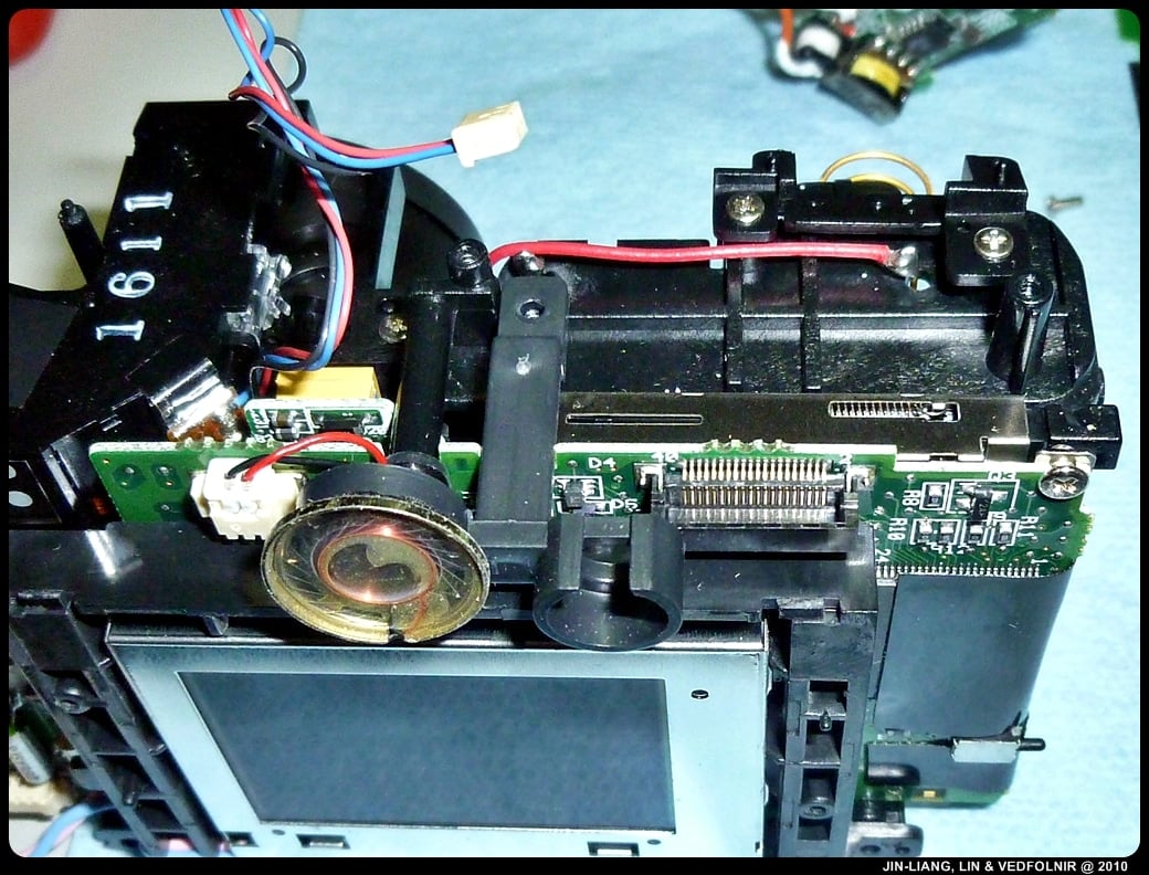 RCA CDS6300 ローパスフィルターの取り外し作業