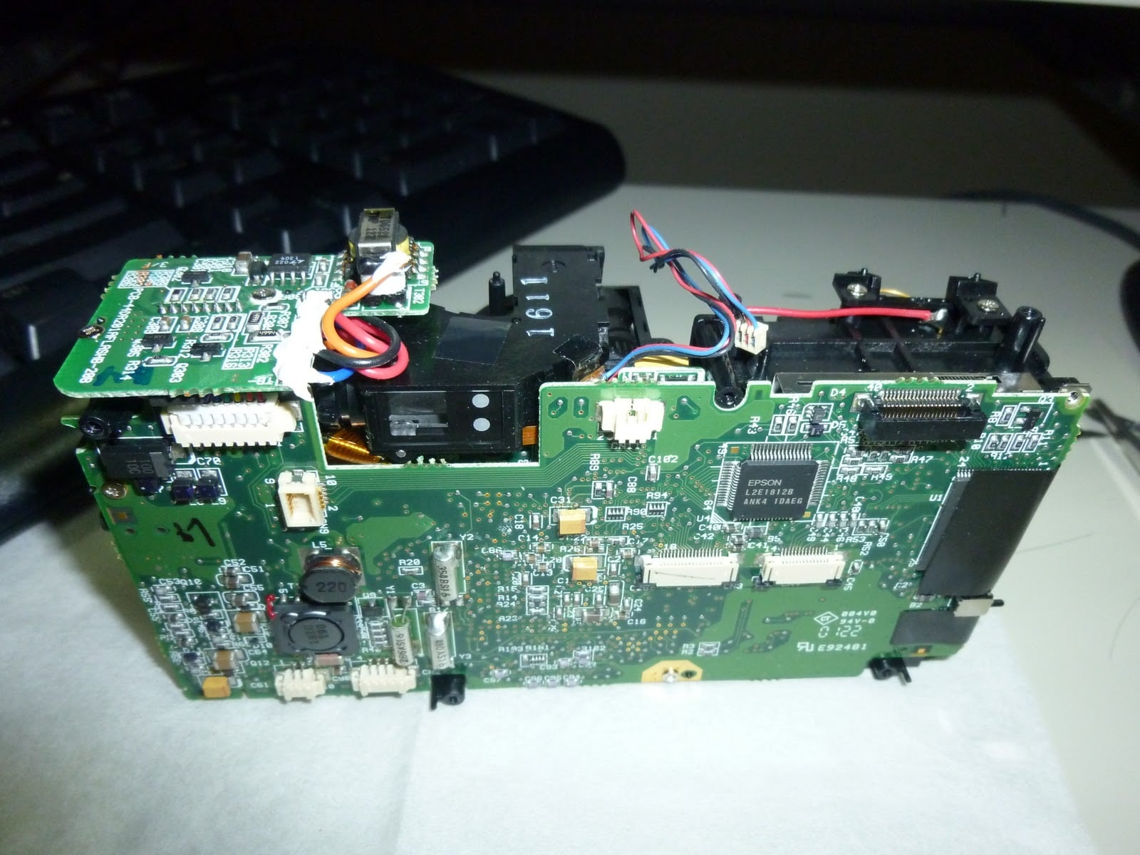 RCA CDS6300 分解後に余ったネジとパーツ
