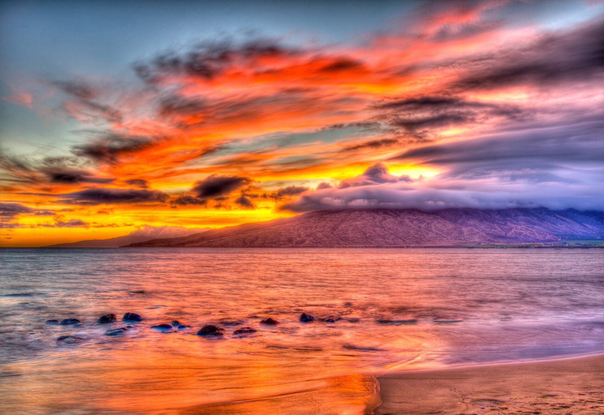 Photography-Hawaii-Sunset-Peterliuphoto